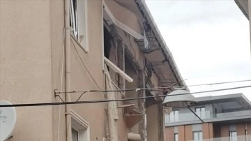 Üsküdar'da 3 eğik yapının fevk katında patlama